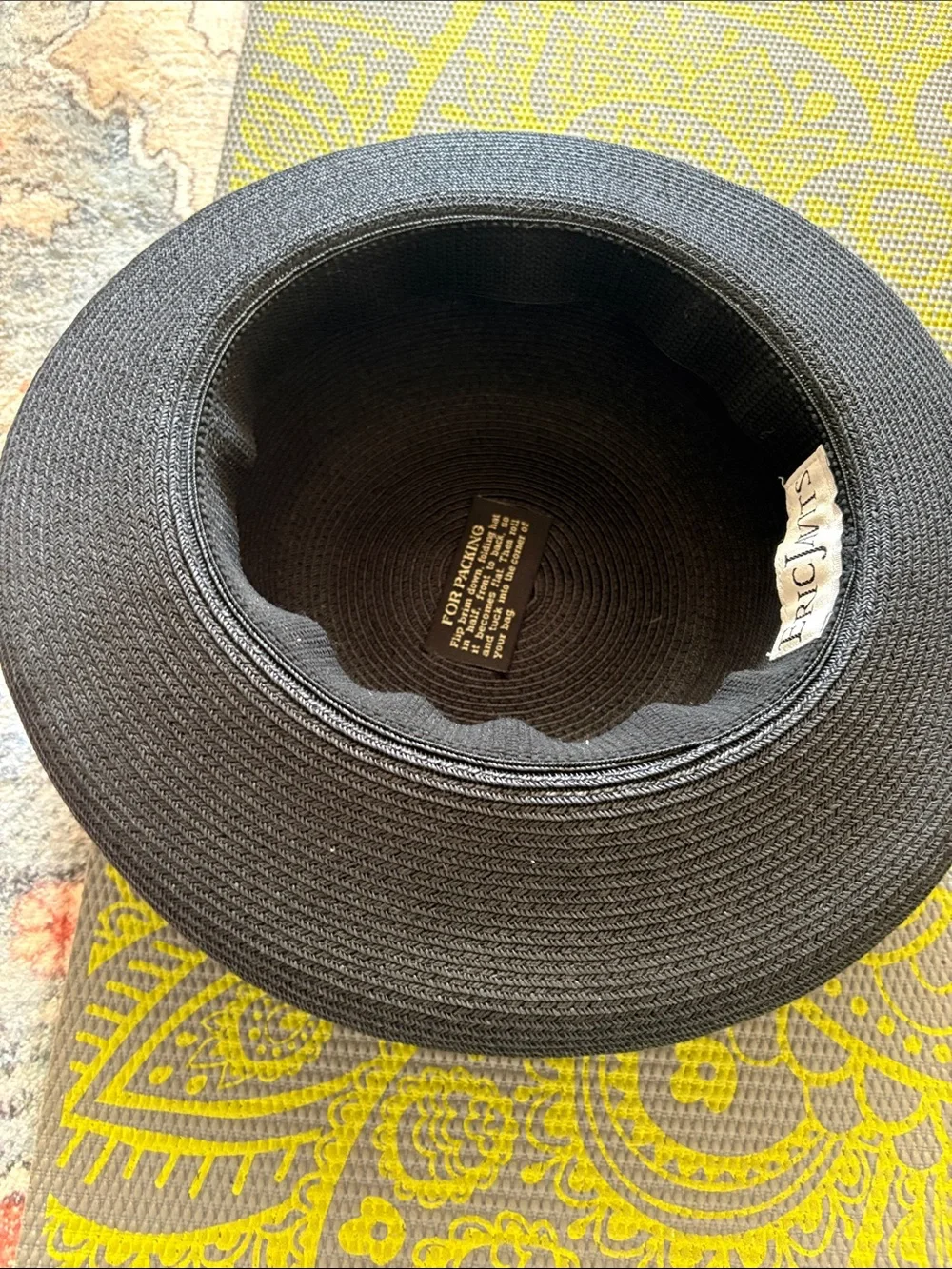 Eric Javitz woven packable hat - Picture 4 of 4